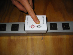 1235Set the unit code on the low watt appliance module to 1 or whatever you choose. Plug an electrical device into the module and the module into an electrical receptacle.