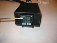 1160Digital temperature control. The top display shows the solution temperature, assuming the sensor is touching the liner in back.